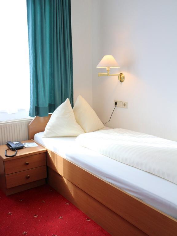 Hotel Gasthof Kasino Філлах Номер фото