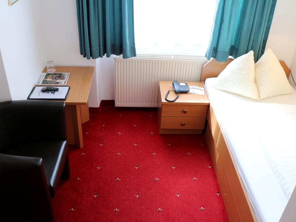 Hotel Gasthof Kasino Філлах Номер фото